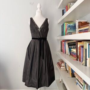 TERI JON Black Evening Silk midi Dress Embellished around v neck sz 8